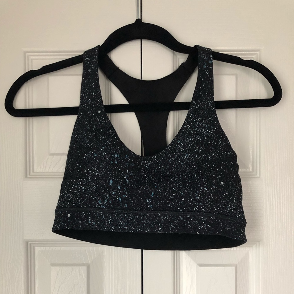Lululemon sports bra